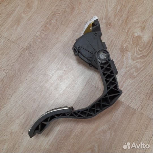 Педаль газа Volkswagen Phaeton 2002-2016