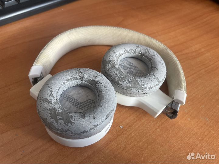 Беспроводные наушники jbl live 400