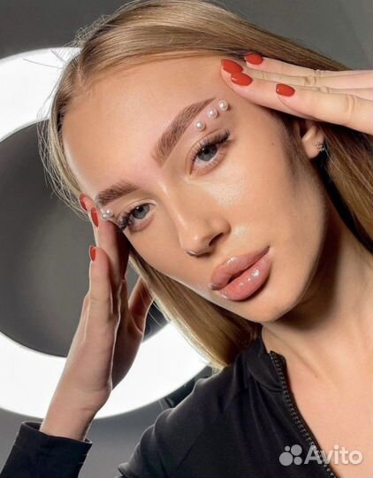 Наращивание ресниц, ламинирование ресниц и бровей