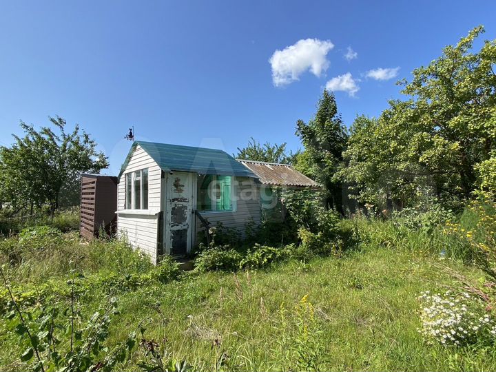 Дача 15 м² на участке 6 сот.