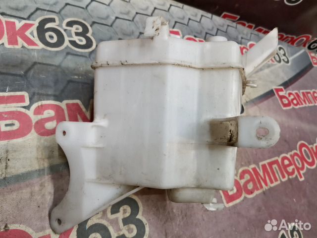 Бачок омывателя Toyota Auris