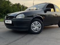 Opel Corsa 1.0 MT, 1998, 239 000 км, с пробегом, цена 135 000 руб.