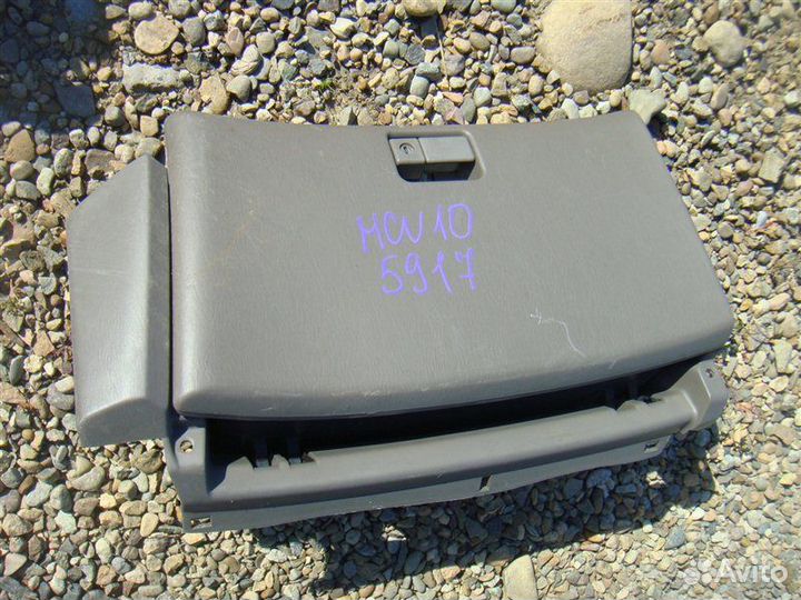 Бардачок Toyota Harrier MCU1# 2001