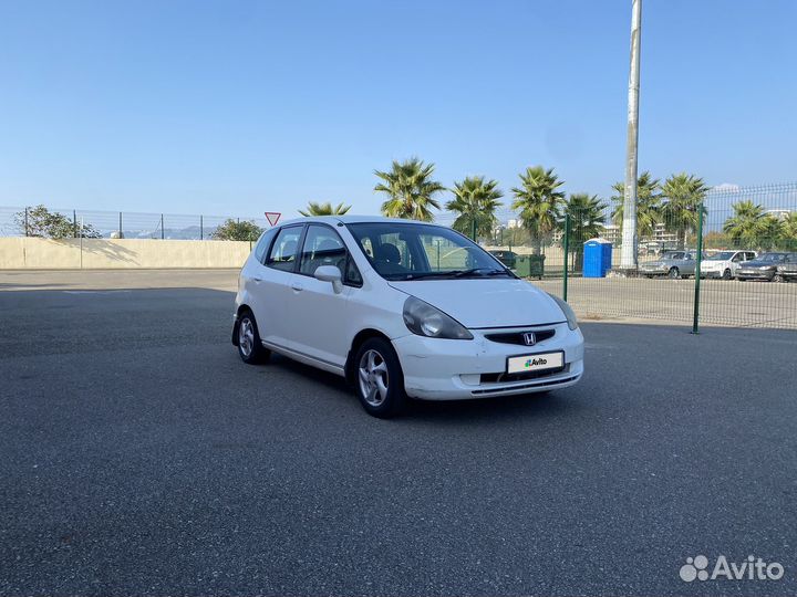 Honda Fit 1.3 CVT, 2001, 215 000 км