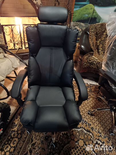 Компьютерное офисное кресло