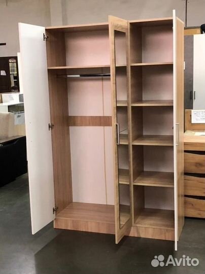 Шкаф 3-х створчатый новый в наличии