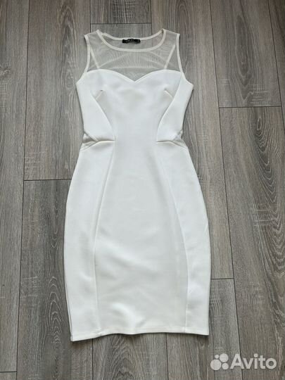 Платье 40 размера