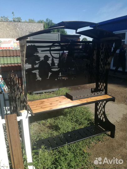 Мангал с крышей