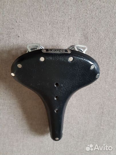 Седло для велосипеда кожаное