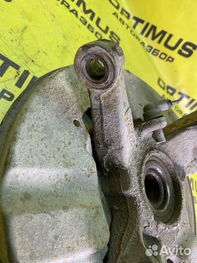 Кулак передний левый Mazda CX-7