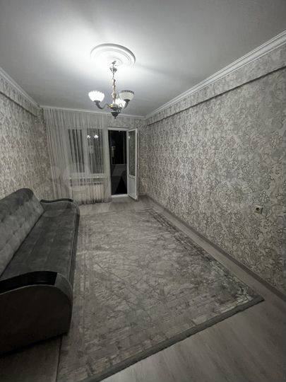 2-к. квартира, 55 м², 4/10 эт.