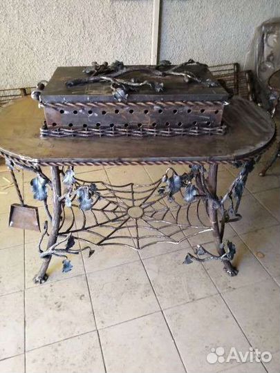 Кованый мангал с крышкой