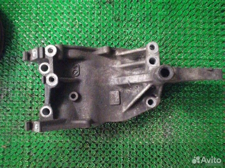 Корпус помпы Honda Cr-V 2 2001-2004