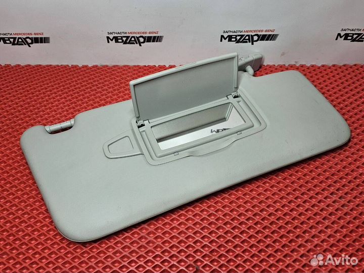 Козырек правый Mercedes W166