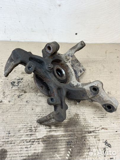 Поворотный кулак левый Opel Astra G 1.6 X16XEL