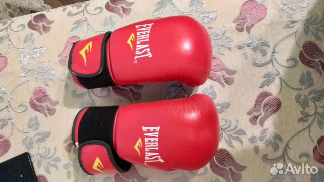 Боксерские перчатки everlast 10 oz