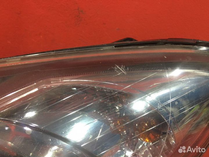 Фара левая Kia Ceed хетчбэк G4FA 1.4L 1396 куб.см