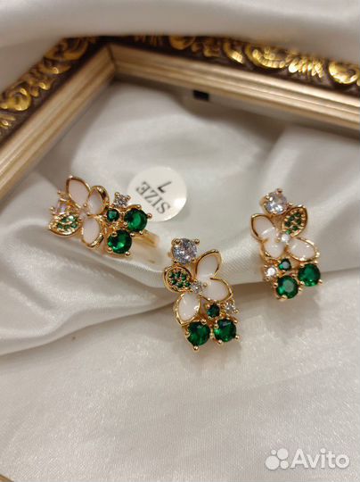 Комплект серьги кольцо под изумруды