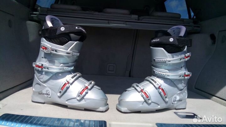 Комплект горные лыжи с ботинками