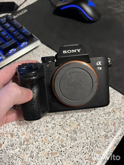 Фотокамера Sony A7 III Body + клетка