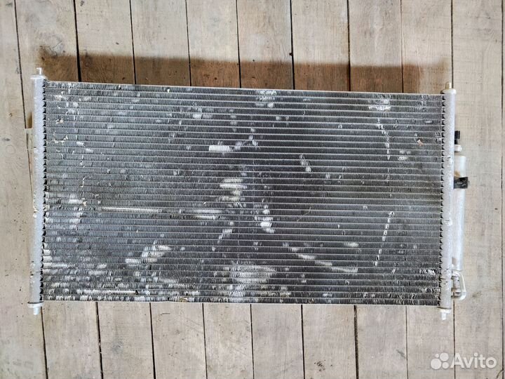 Радиатор кондиционера Nissan X-Trail T30 YD22ETI