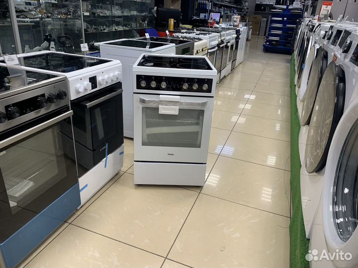 Электроплита с духовкой новая