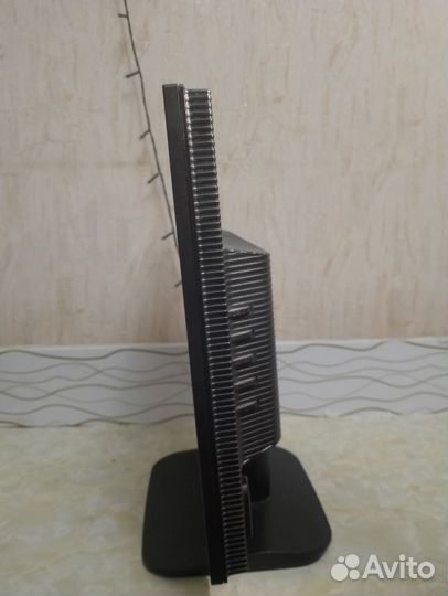 Монитор LG 17
