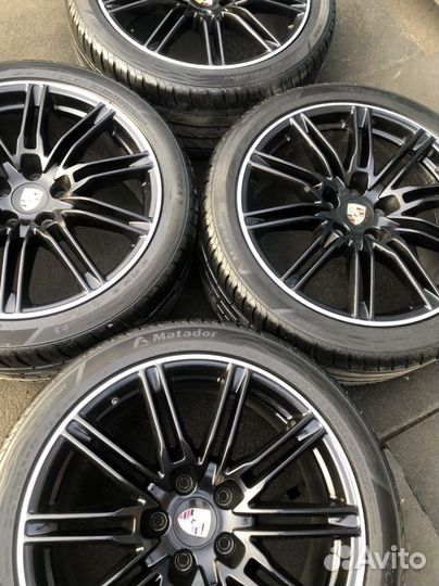 Комплект оригинальных колес R21 Porsche Cayenne