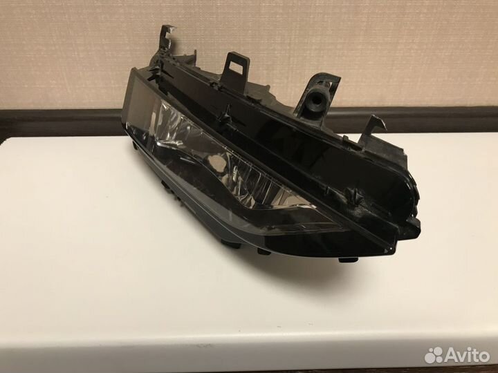 Фара противотуманная левая Skoda Rapid 2