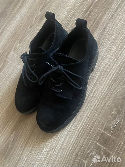 Школьные туфли