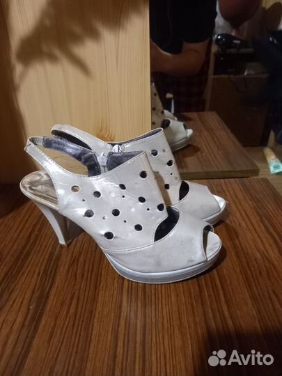 Босоножки 38 размер