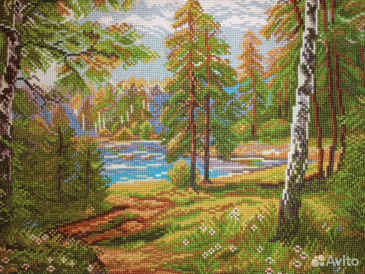 Картина, вышитая крестом 