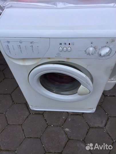 Продам стиральную машинку