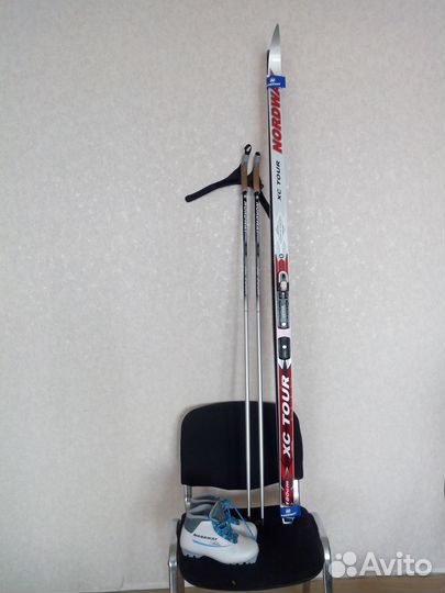 Продам коньки и лыжи