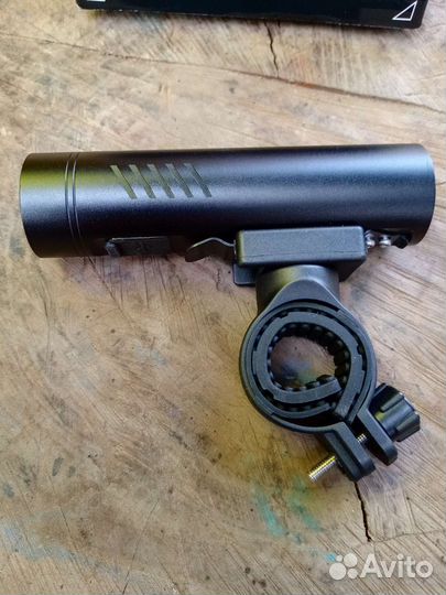 Велосипедный фонарик