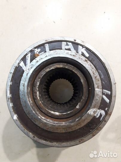 Ступица (задняя, левая)