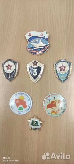 Значки (остатки от коллекций)