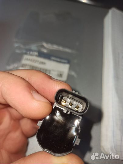 Датчик парковки LADA / Renault 284422728R