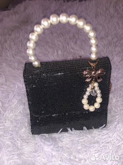 Сумка в пайетках с бусинками новая