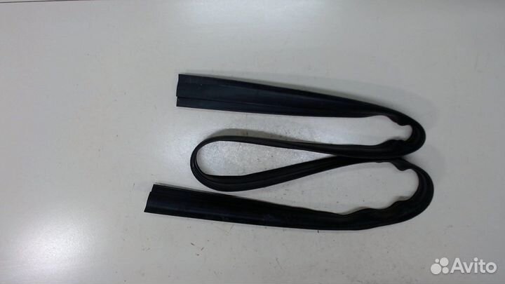 Уплотнитель Lexus NX, 2016