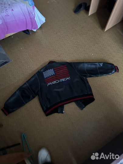 Кожаный бомбер с амерекнским флагом