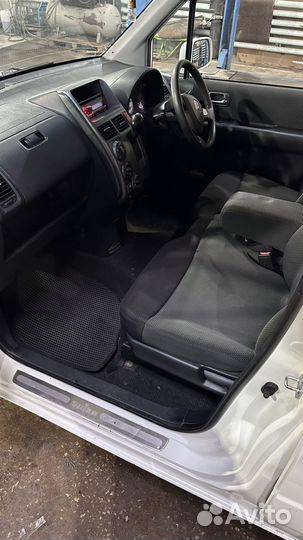 Honda Mobilio Spike 1.5 CVT, 2003, 320 000 км