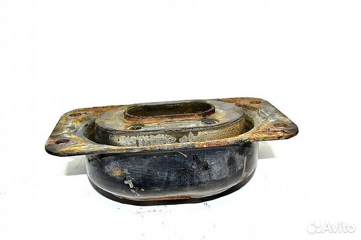 Подушка двигателя, передняя левая renault trucks P