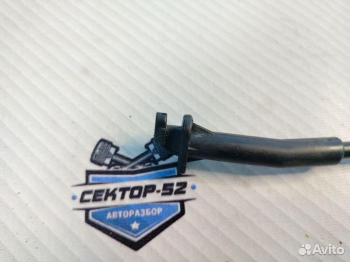 Упор капота Nissan Qashqai J10