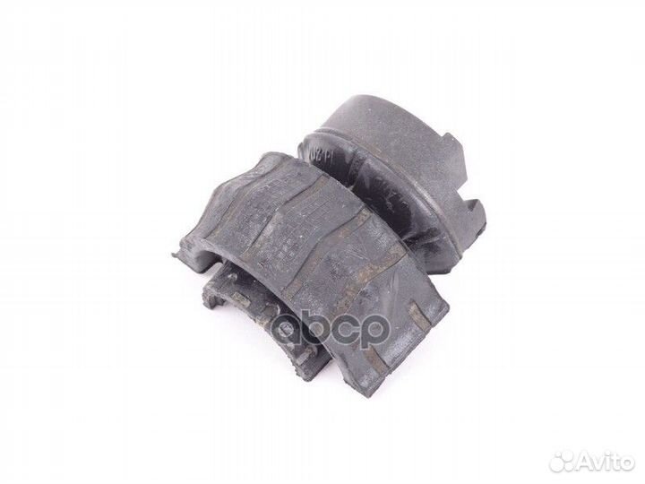 Втулка стабил. audi Q7 2010-2015 7L0511413D VAG