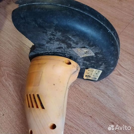 Газонокосилка электрическая