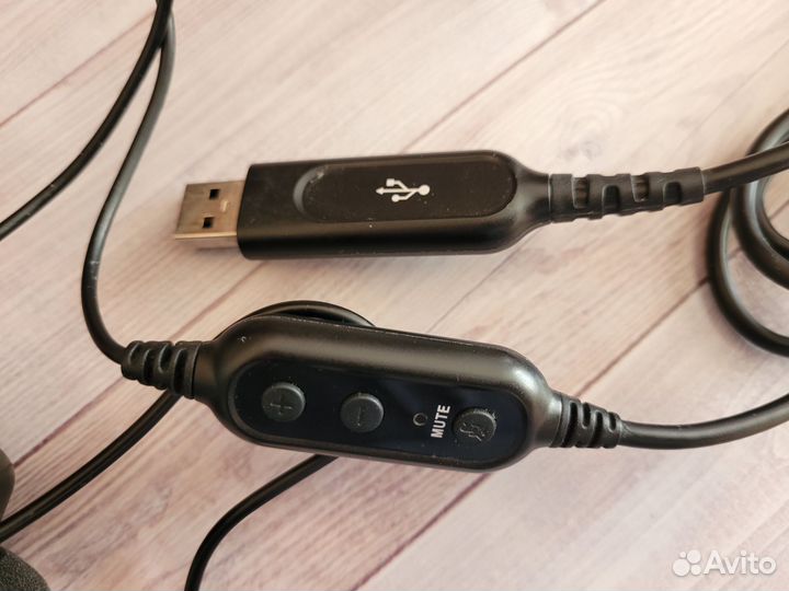 Наушники с микрофоном logitech