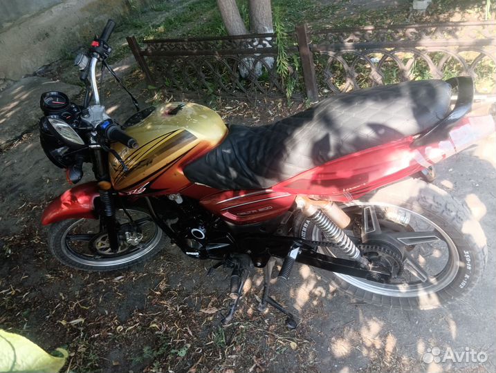 Мотоцикл 200 кубов
