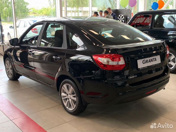 LADA Granta, 2023
