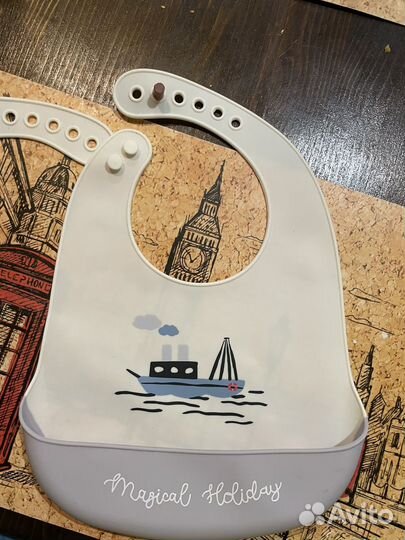 Слюнявчик силиконовый